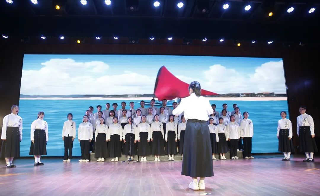 班歌比赛创意之旅，探索自然美景的旋律之旅