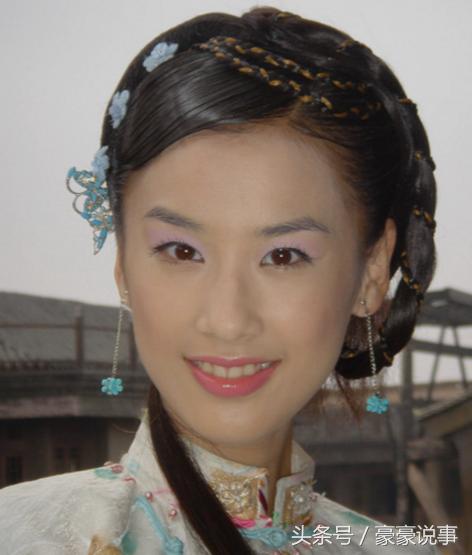 明星斗鸡眼现象，多元解读与探讨