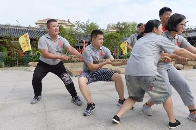 旭比赛，小巷中的味蕾冒险之旅